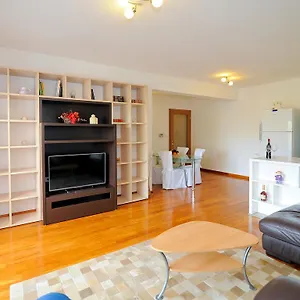 Apartman Lavender, Zára